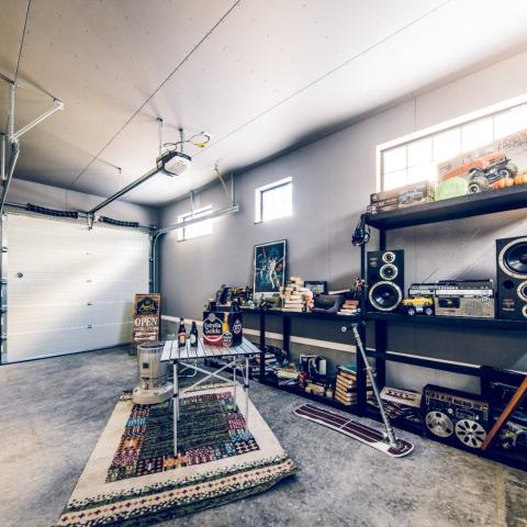 遊び×くつろぐ。仲間が集うガレージハウス