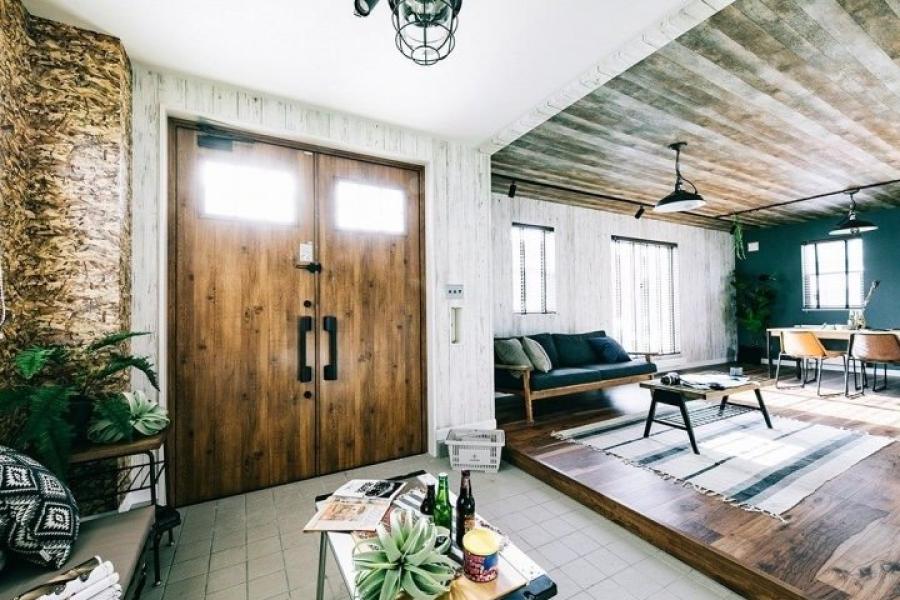 広い玄関のメリットをご紹介！玄関を広く見せるためにできる工夫も