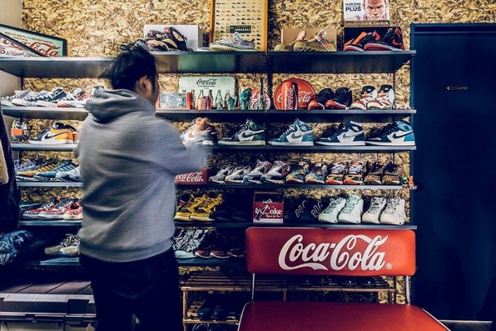 集めて、履いて、眺めて楽しむ、スニーカー好きの家