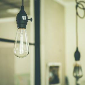 アメカジ工務店の仕様：照明・カーテン